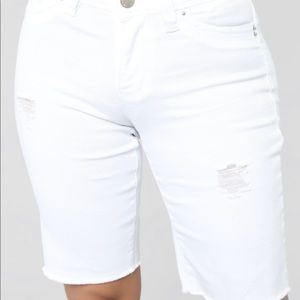 White fashionnova Bermuda shorts